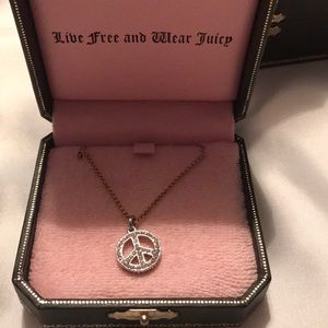 Juicy couture necklace